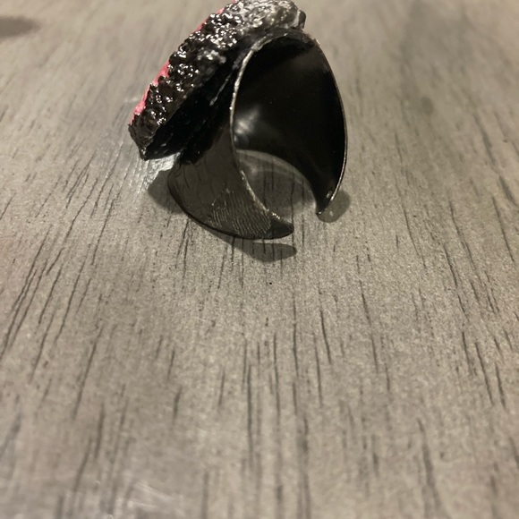 Pink crystal ring - Picture 3 of 3